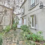 Cosy Studio 2 Steps From The Champs Elysees