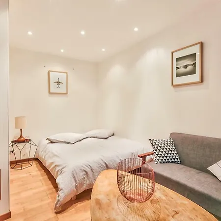 Appartamento Cosy Studio 2 Steps From The Champs Elysees *